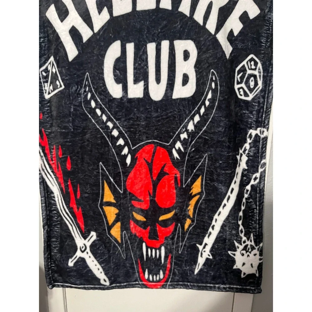 Stranger Things Hellfire Club Fleece Throw Blanket 40x30 Black Red Eddie Munson
